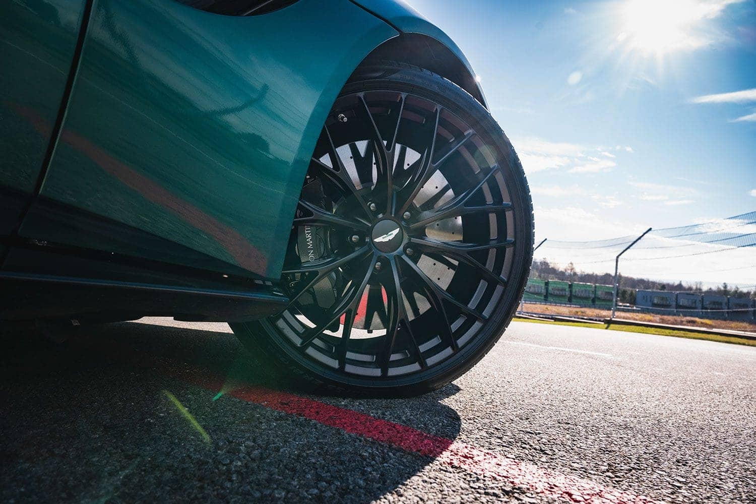 aston-vanquish-F1-edition