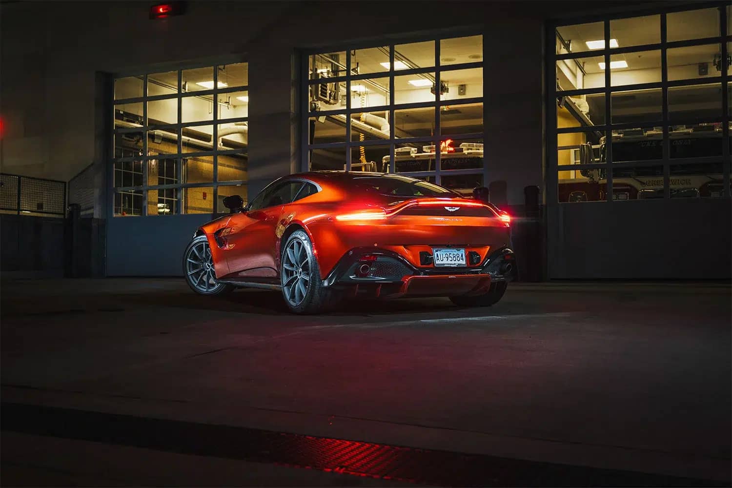 aston-vanquish