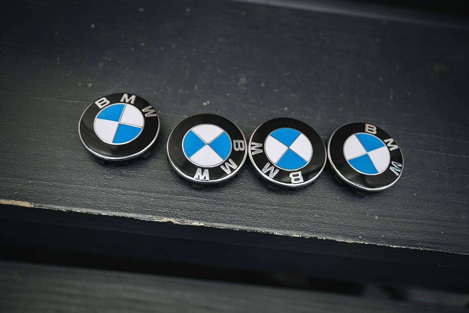 BMW floating center caps