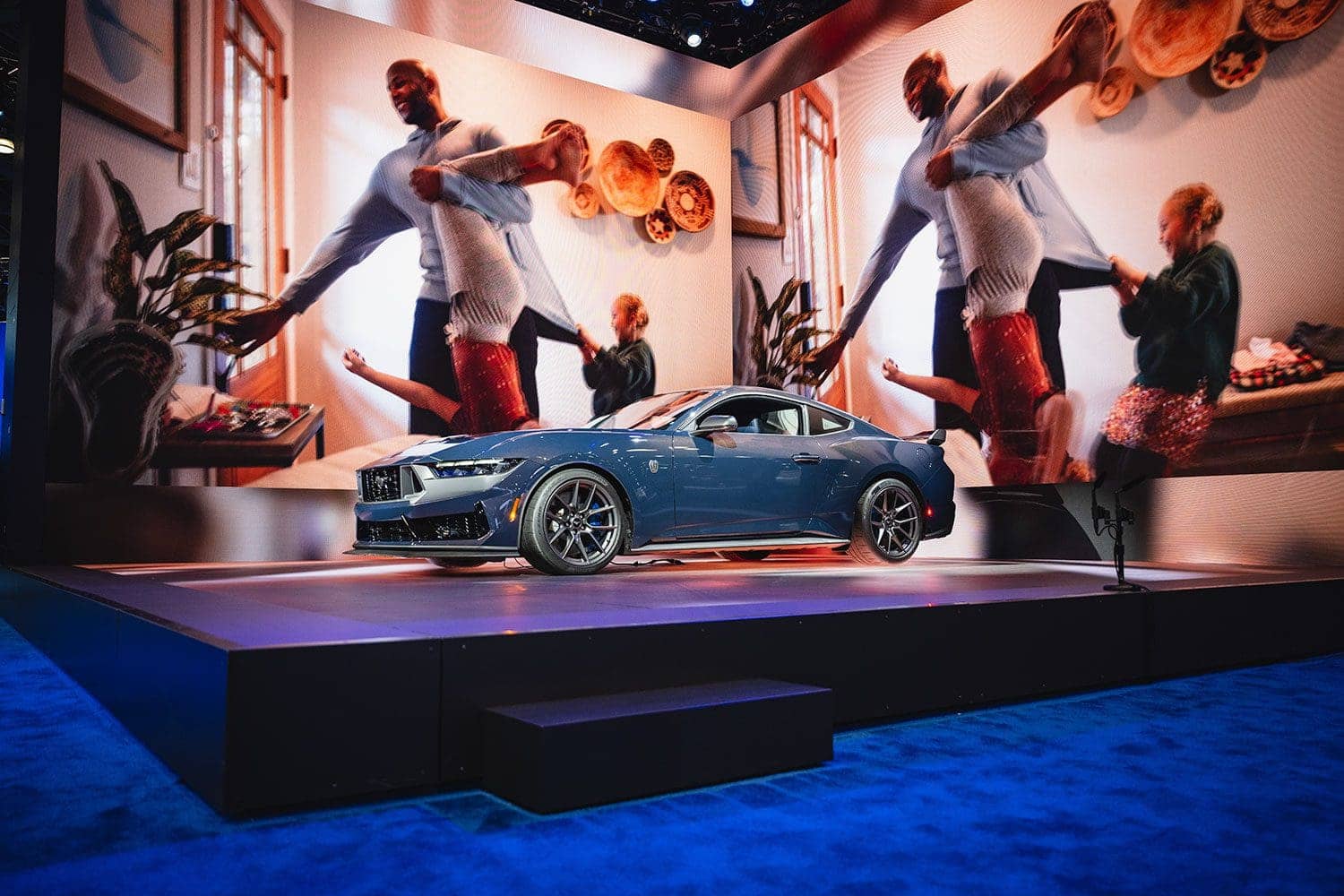 Mustang Dark Horse