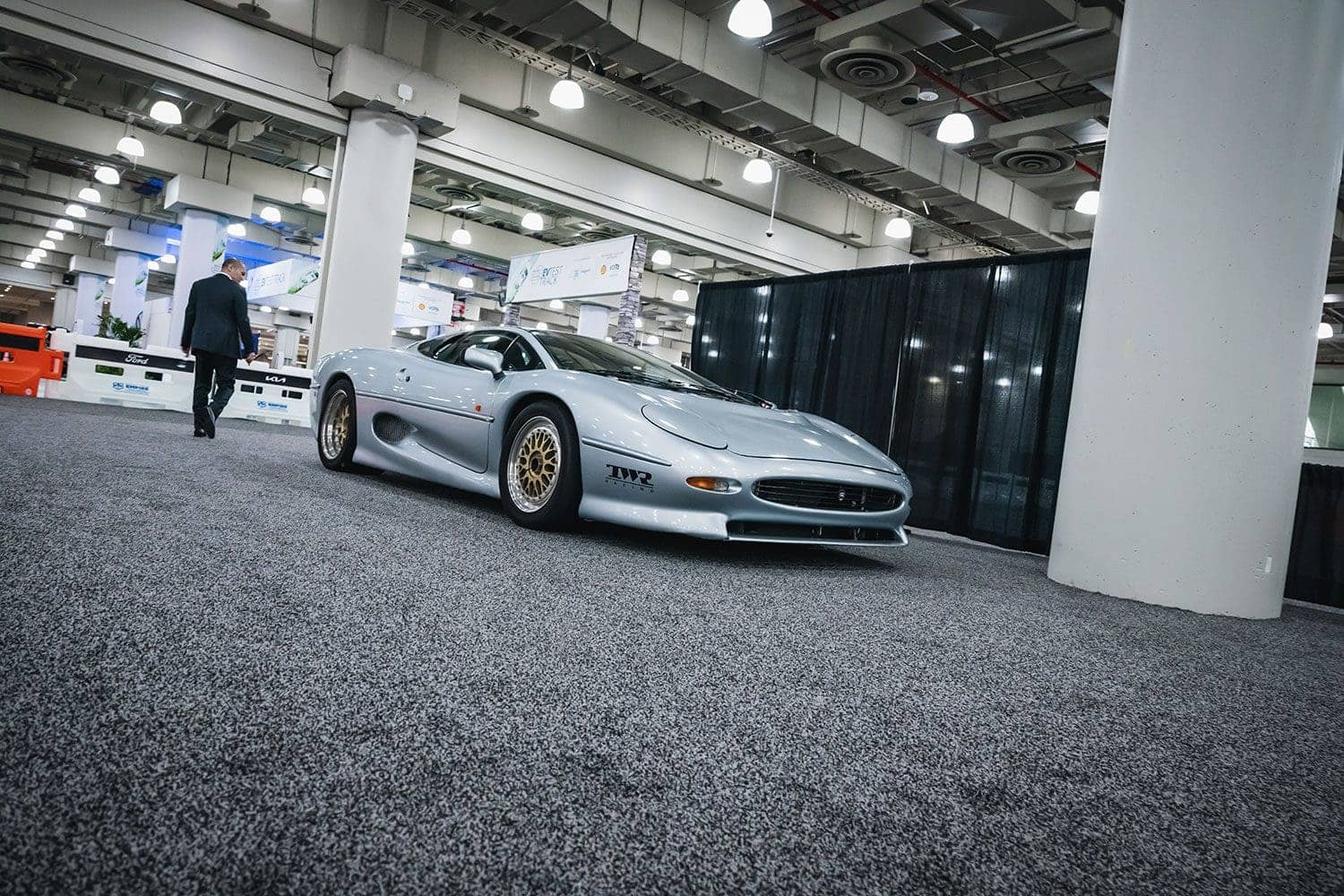 R2XPO Rides & Rigs