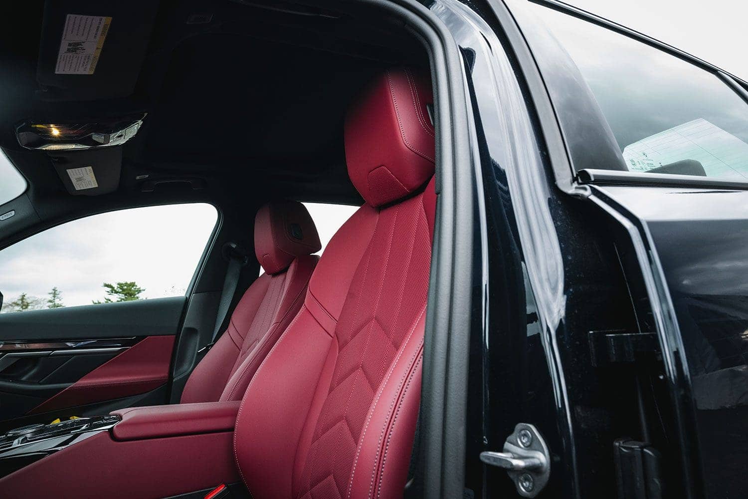 540i interior