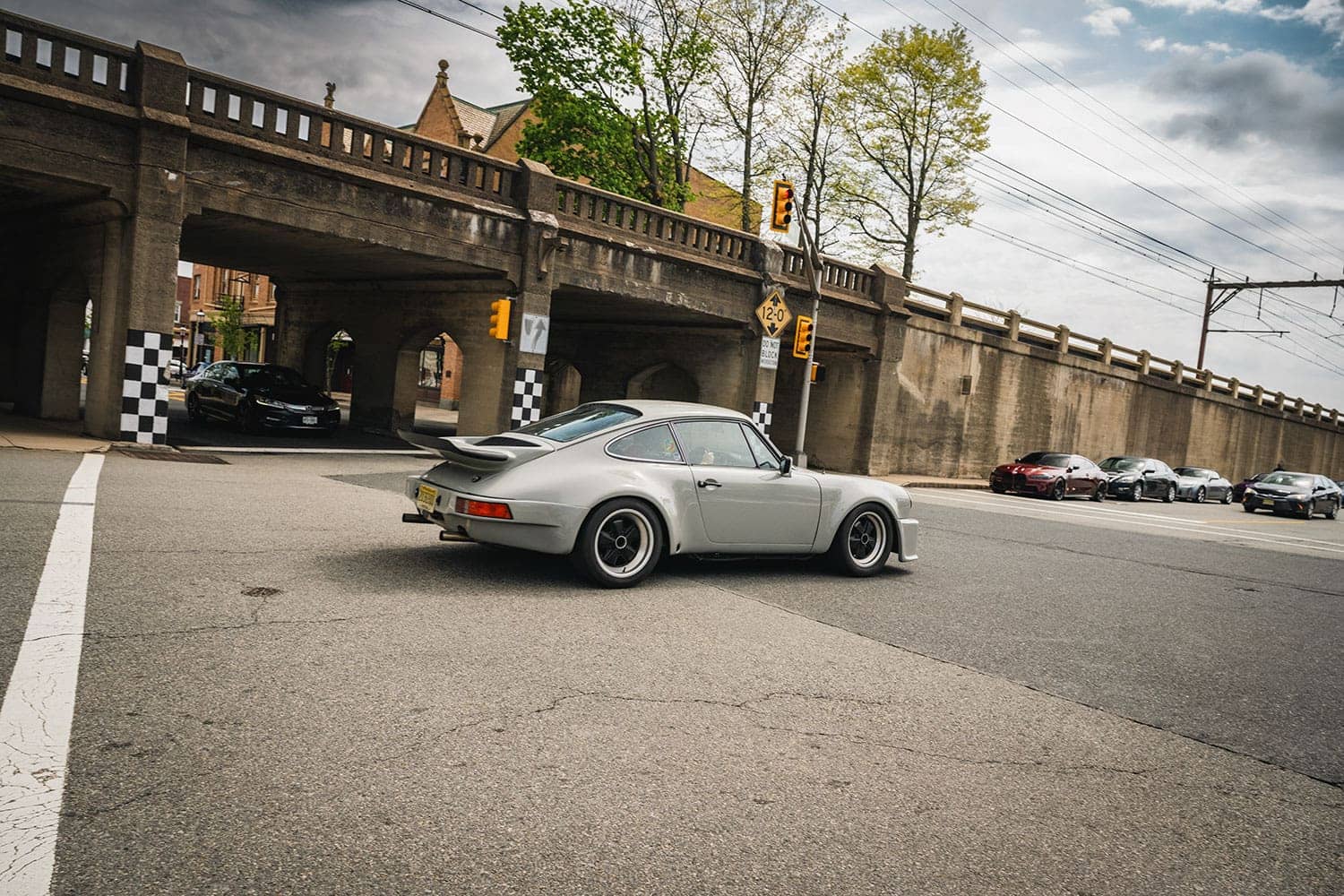 Sunday-Motor-Co