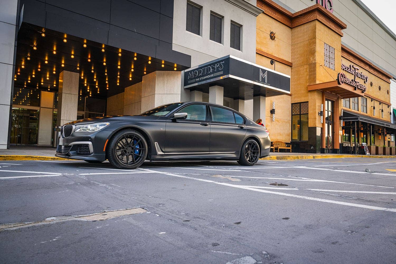 BMW M760i
