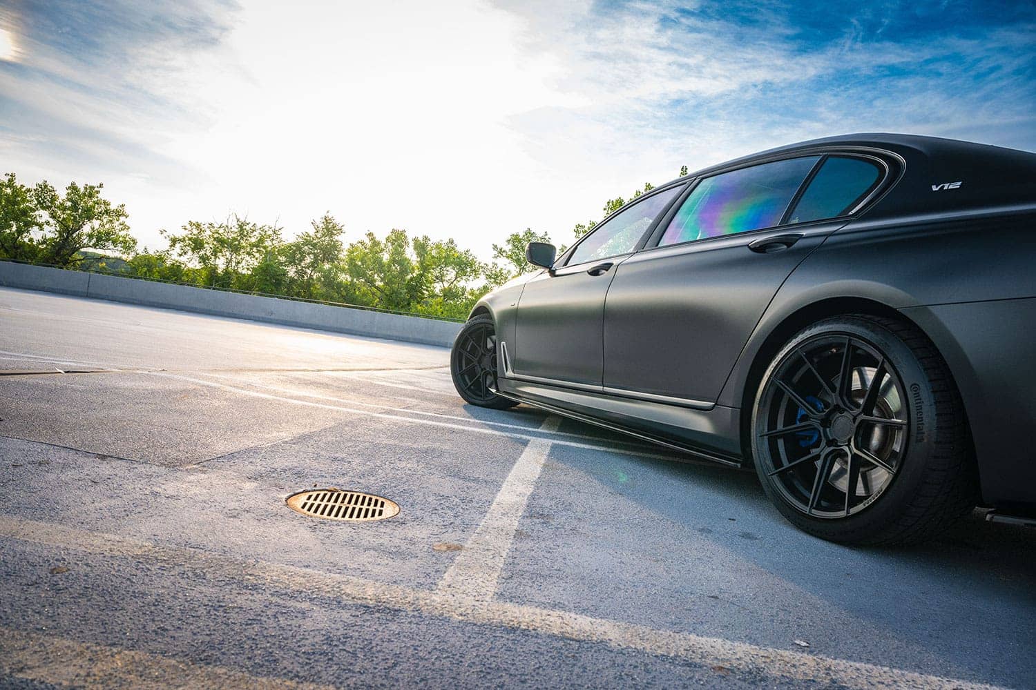 BMW M760i