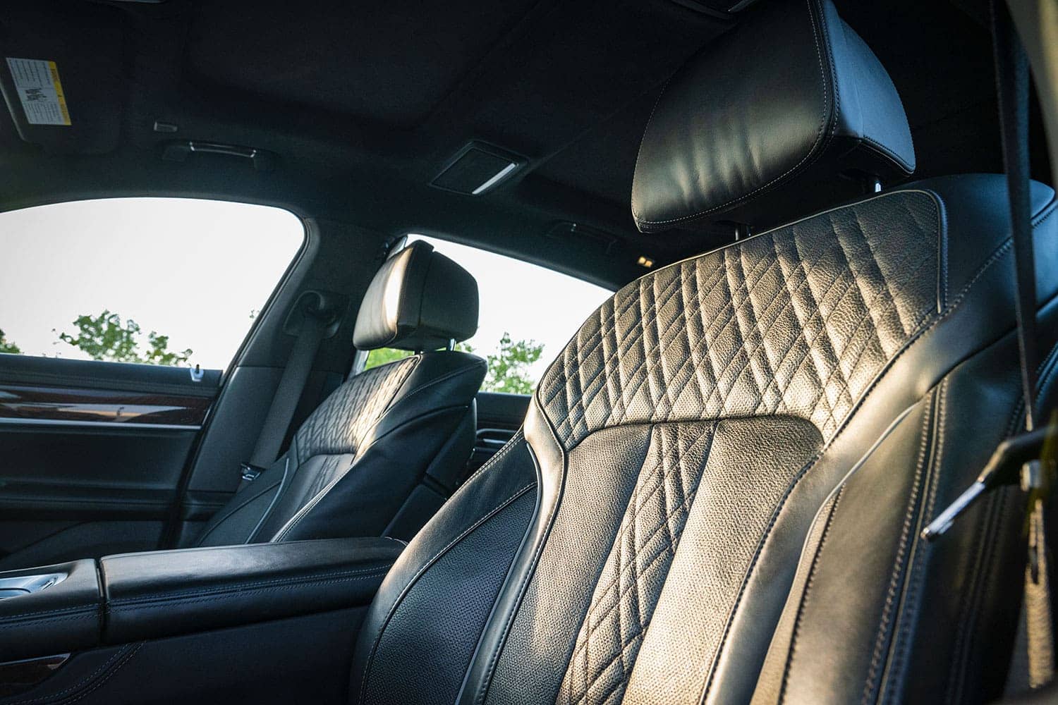 BMW M760i
