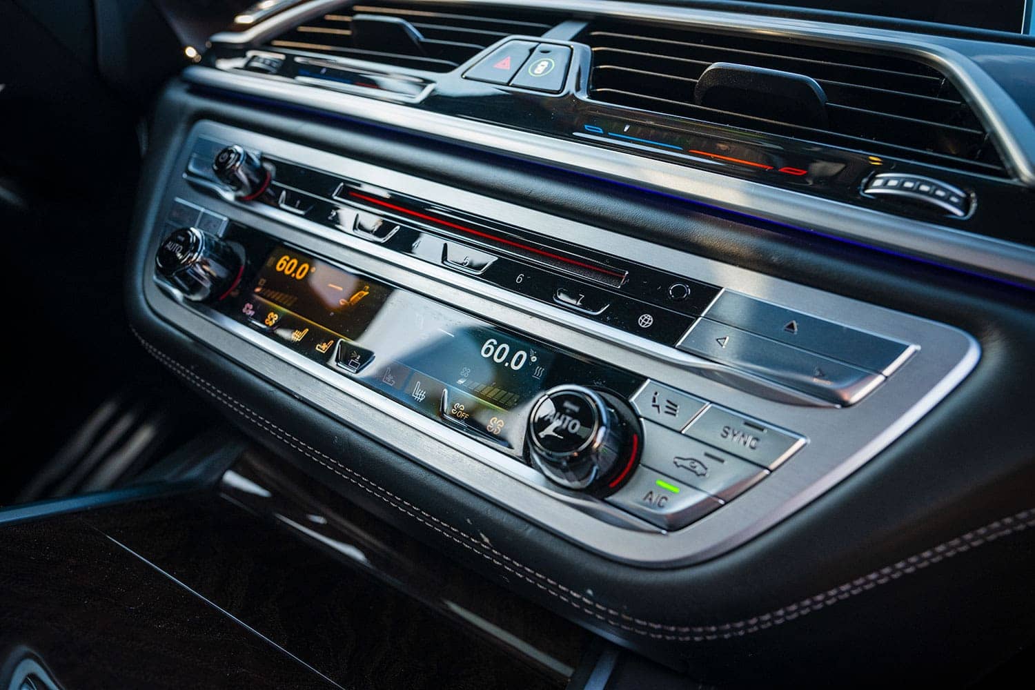BMW M760i
