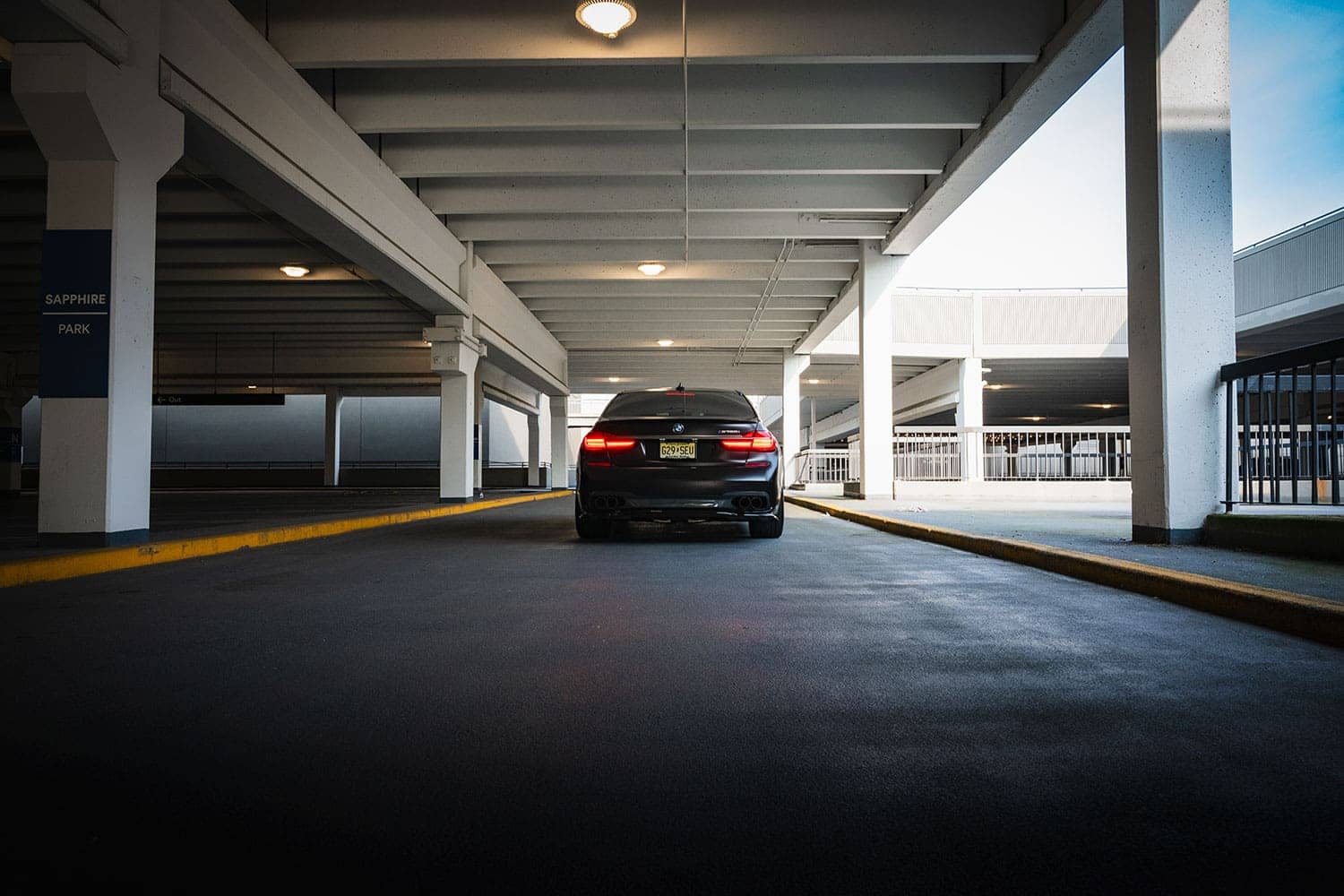 BMW M760i
