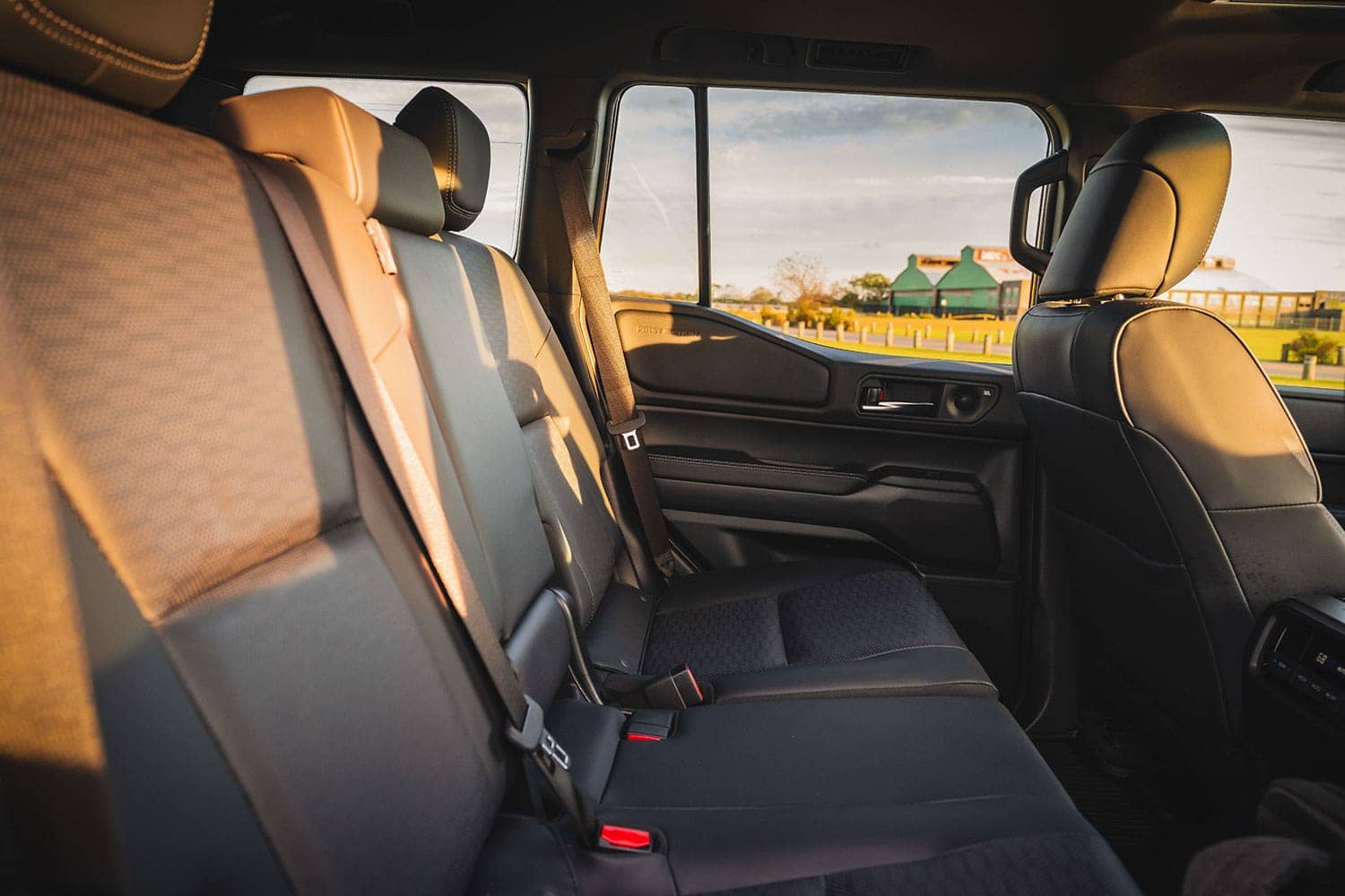 toyota-land-cruiser-first-edition