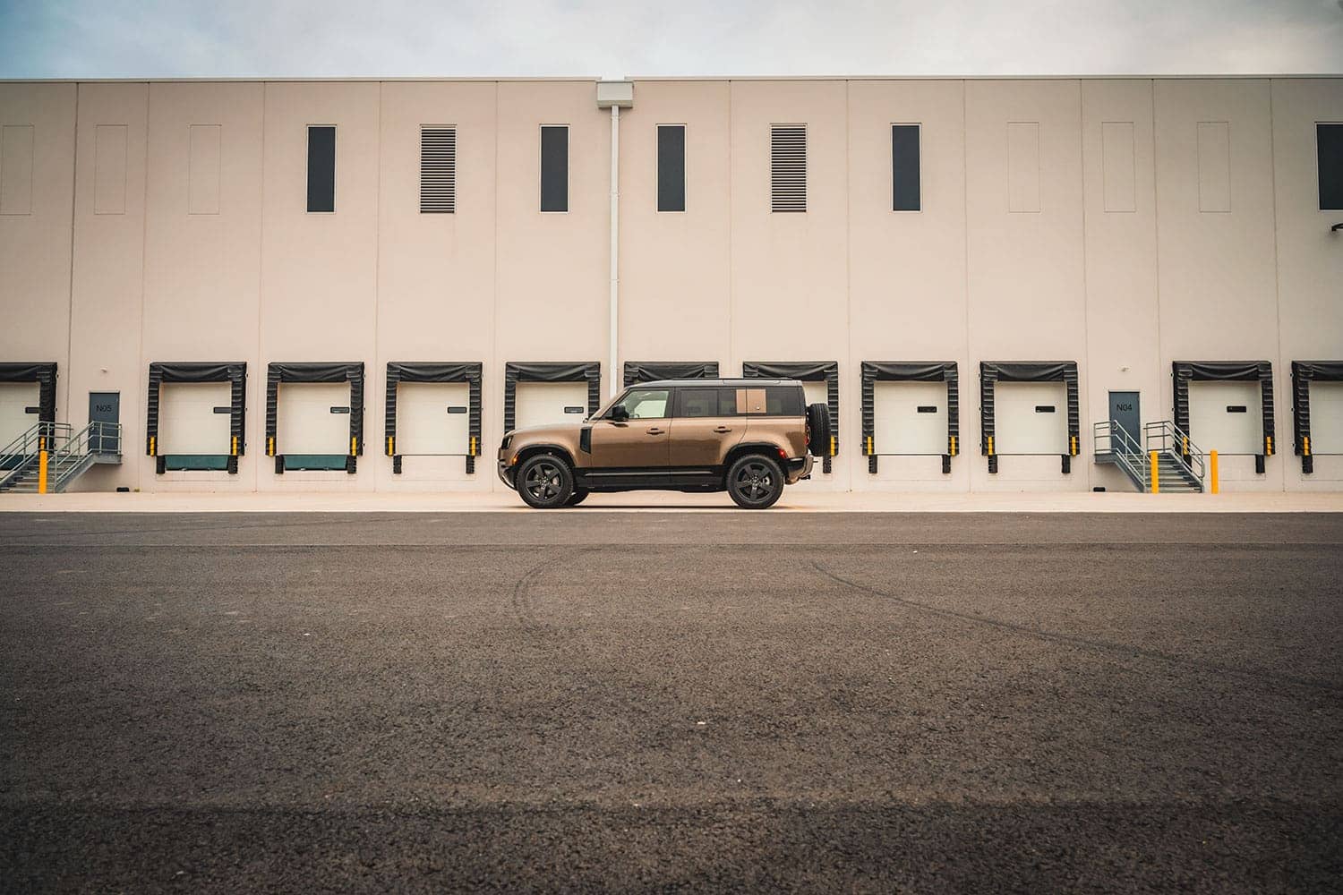 land-rover-defender-110