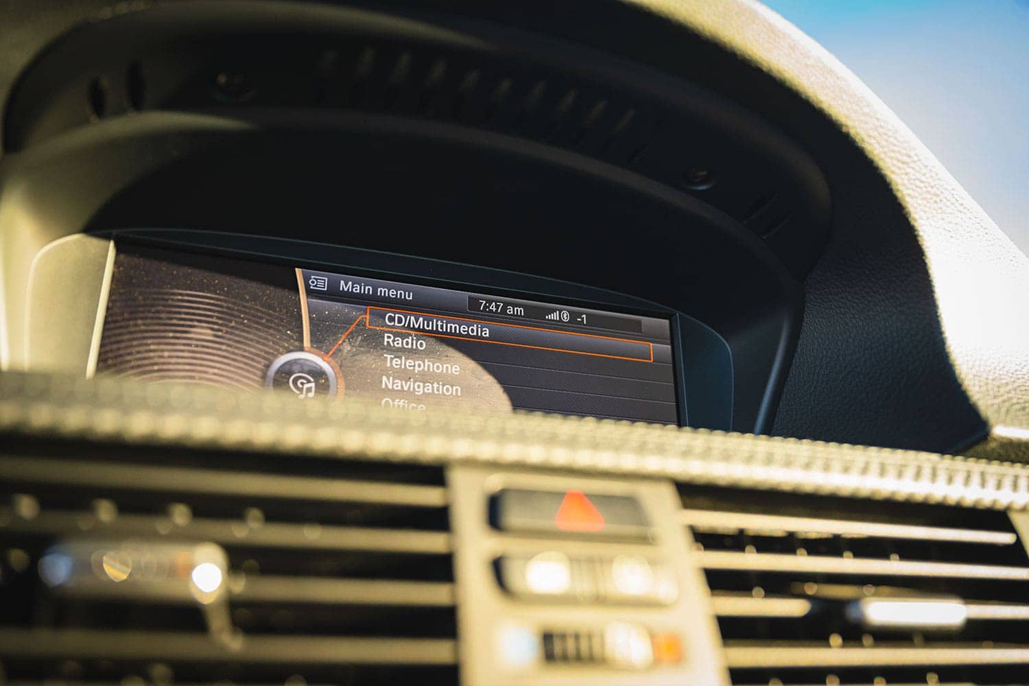 2011-bmw-m3-coupe-35