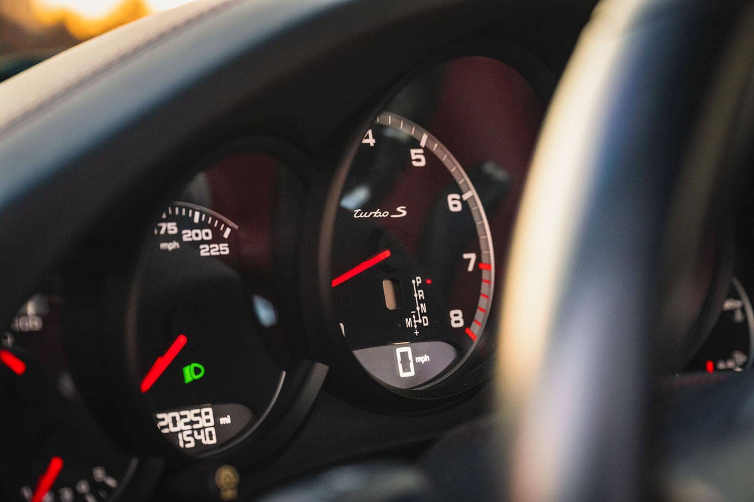 2018-porsche-911-turbo13