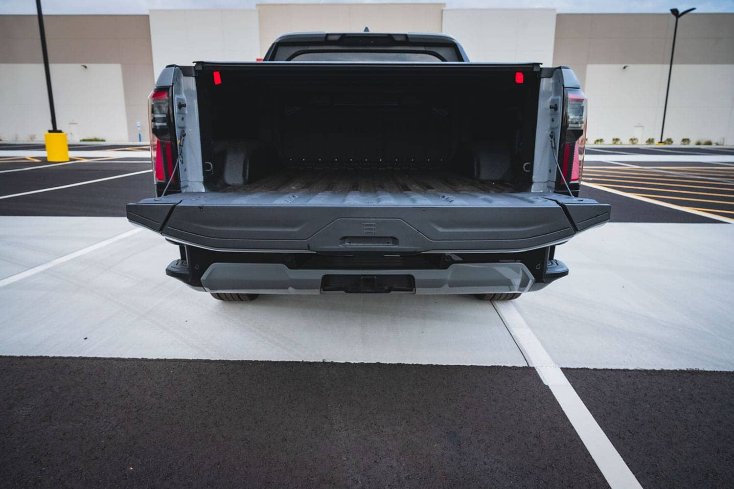 gmc-sierra-ev-denali-22