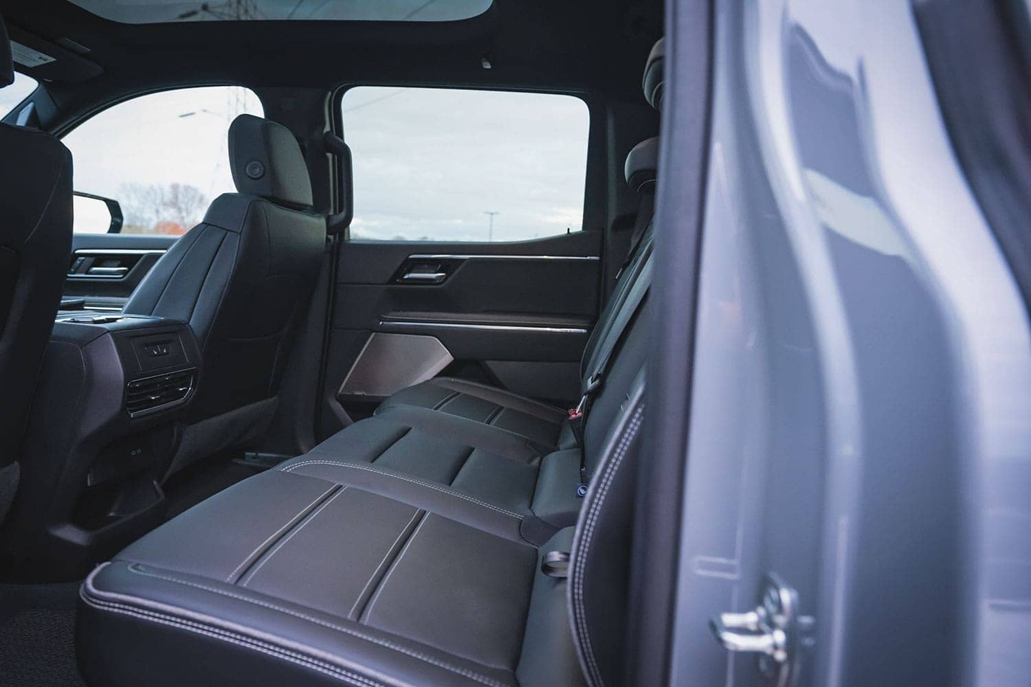 gmc-sierra-ev-denali-5