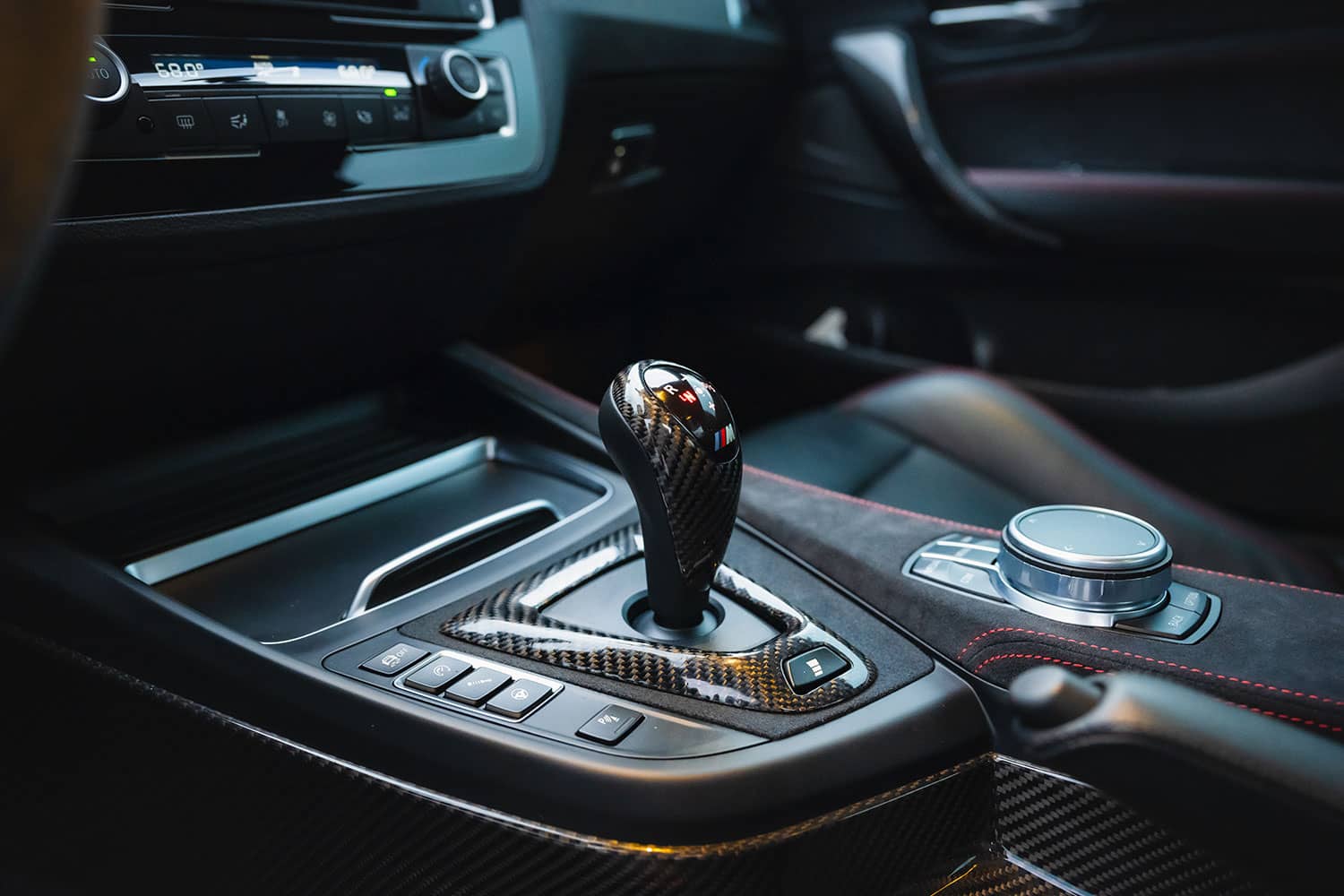 2020-bmw-m2-cs