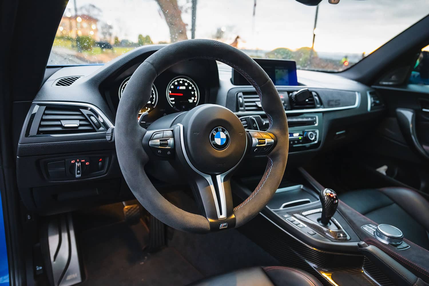2020-bmw-m2-cs