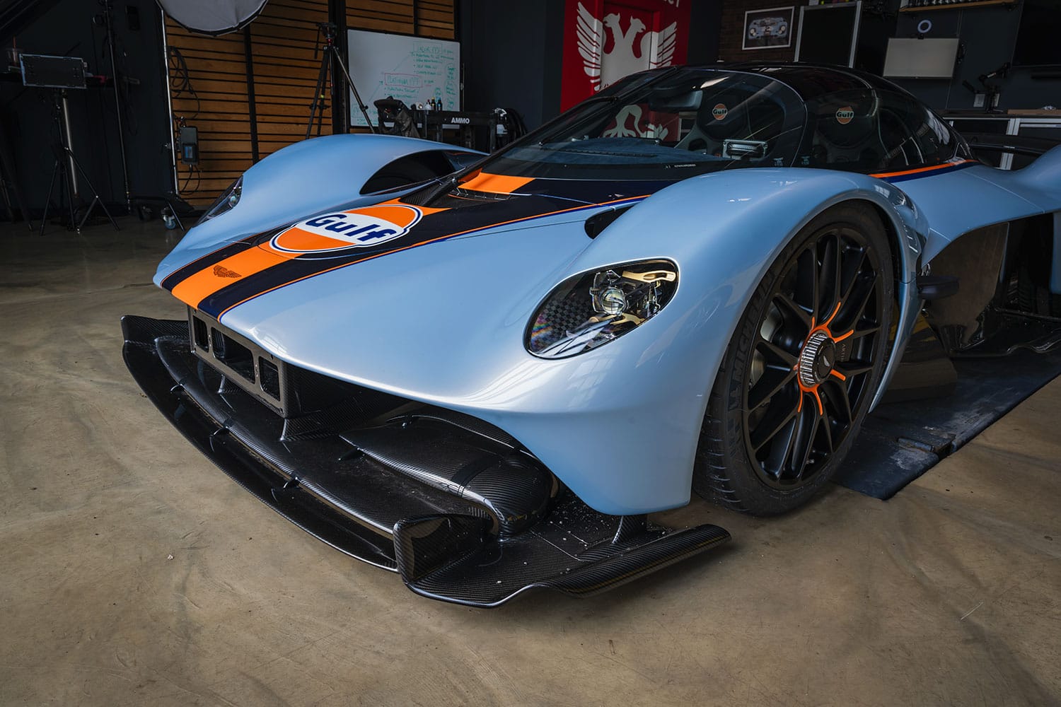 aston-martin-valkyrie