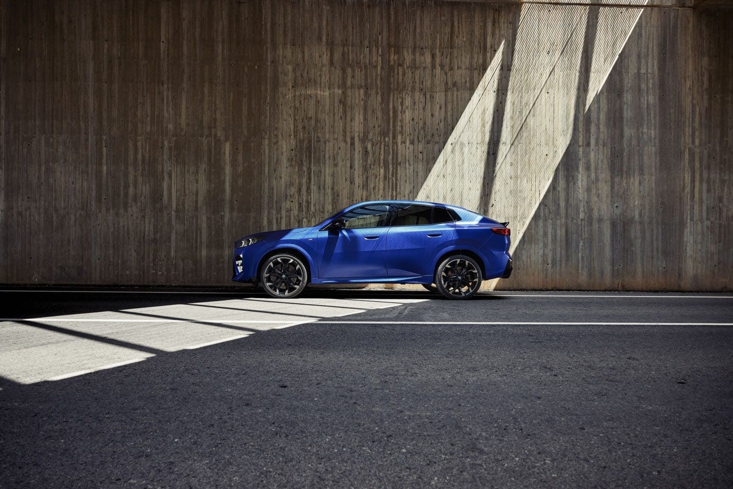 x2-m35i-side