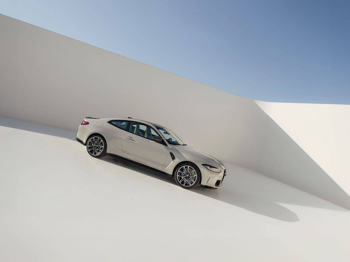 2025-m4-coupe-side
