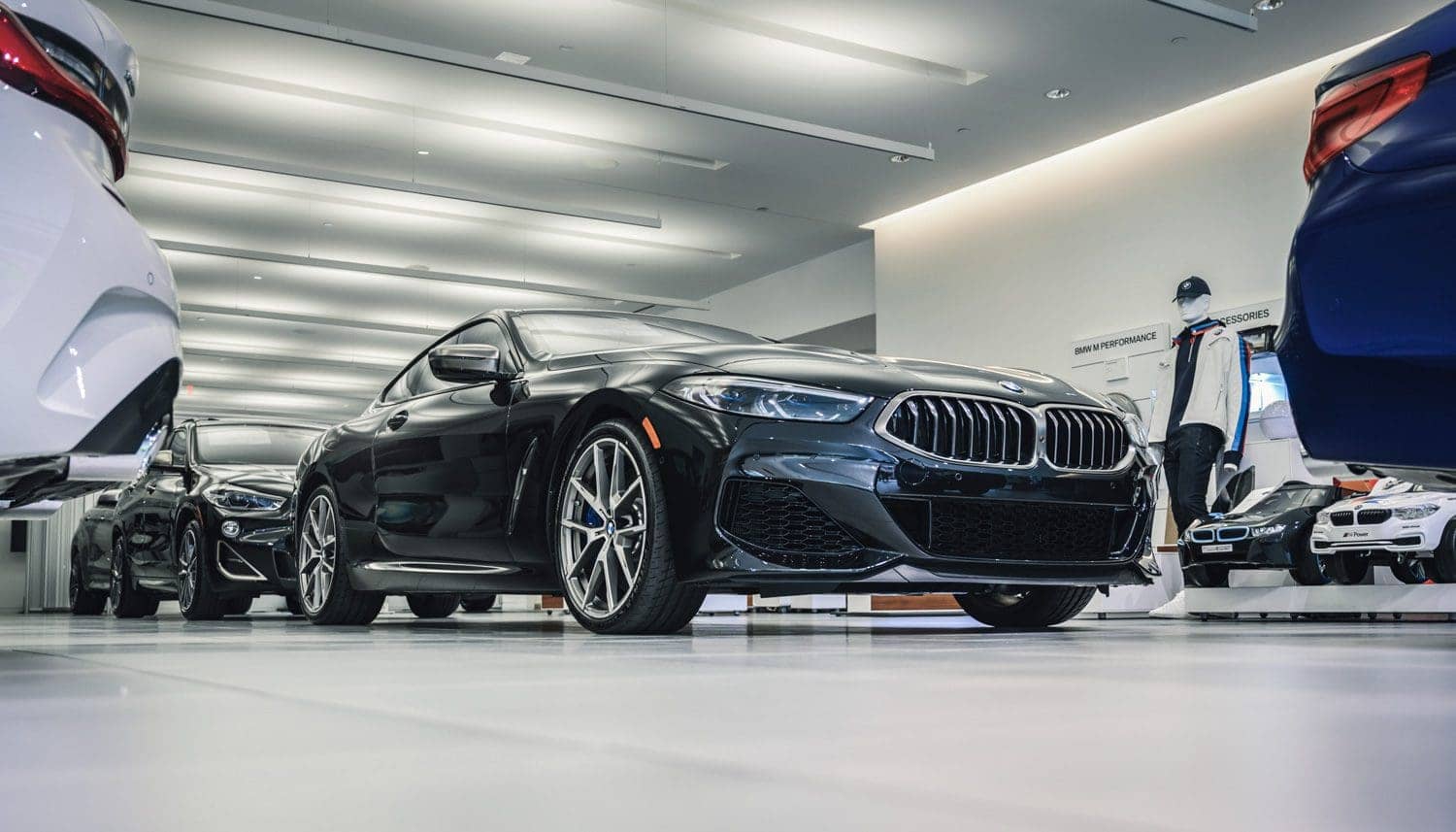 The M850i on display