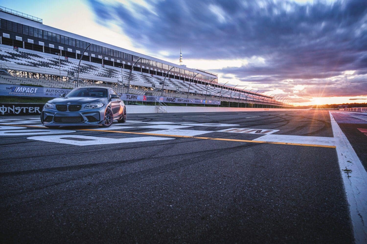 BMW M2 cloud blur