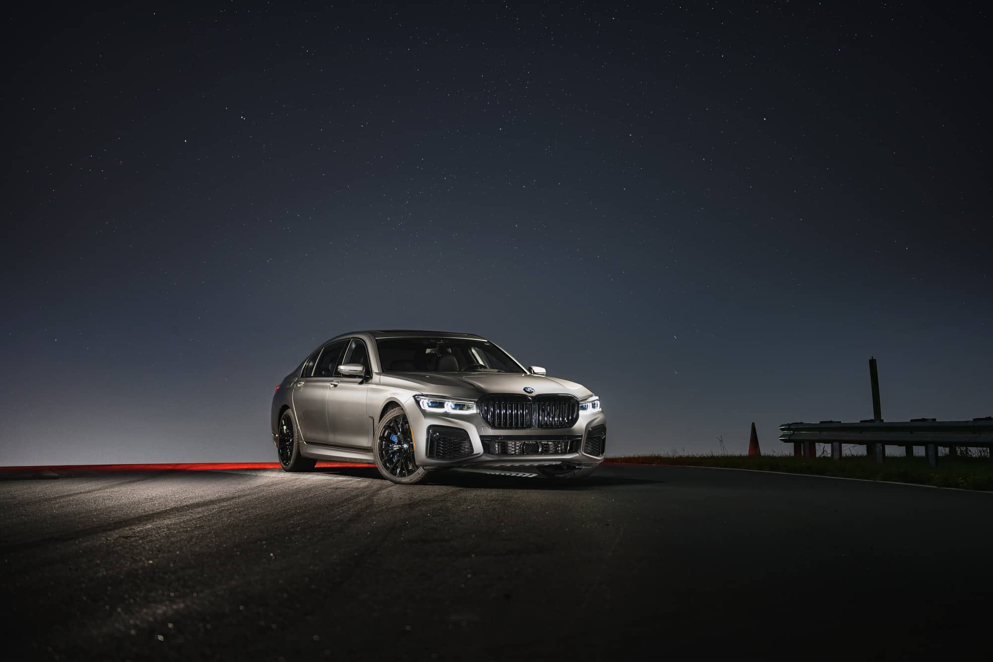 BMW M760i stars
