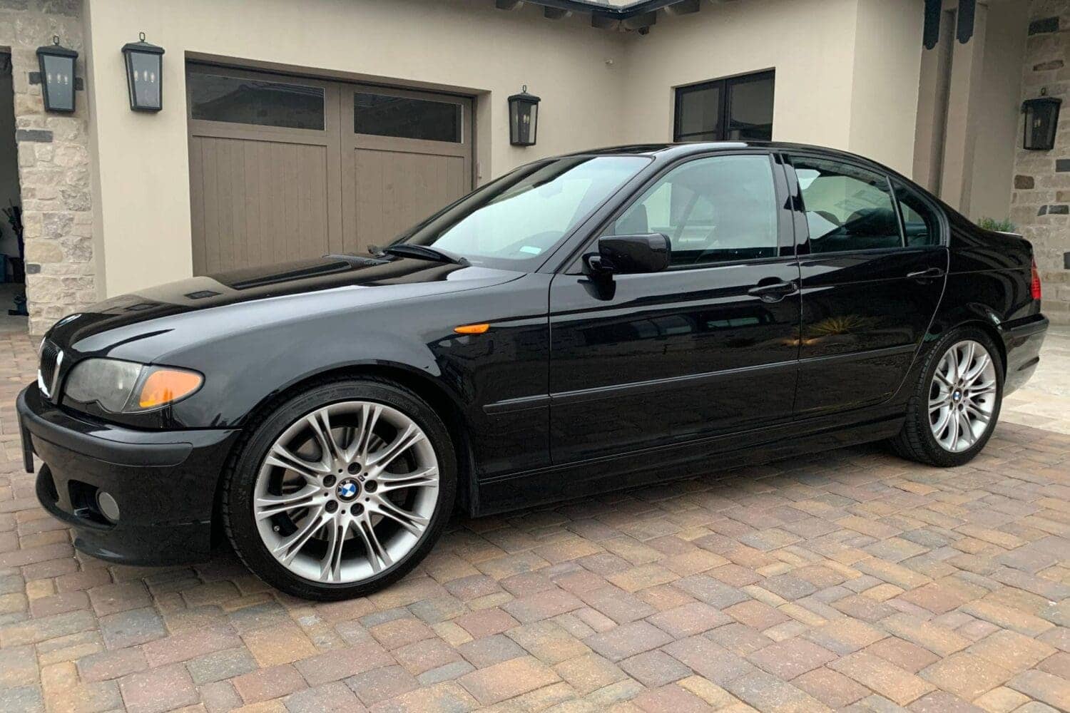 330i-zhp