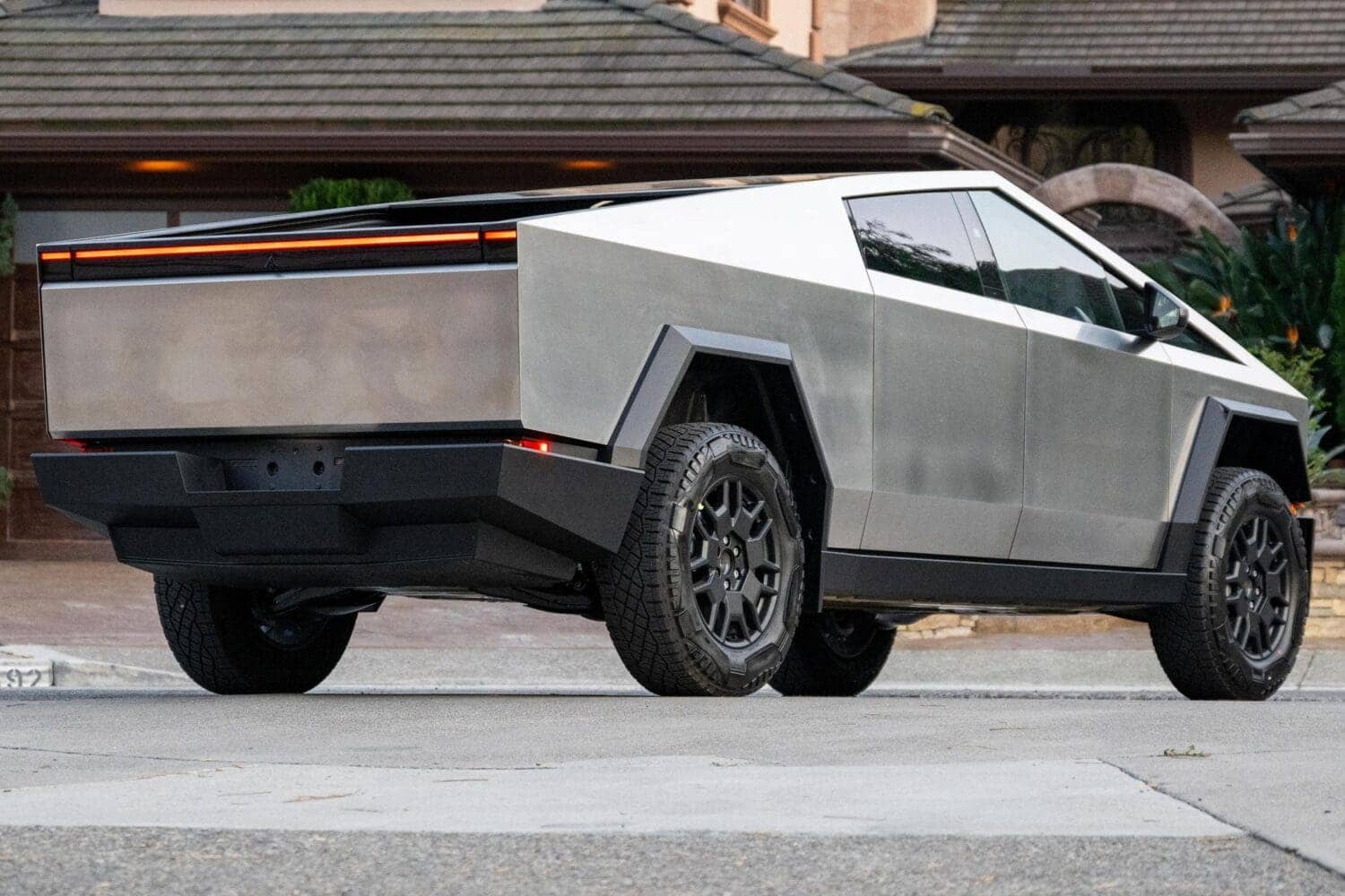 cybertruck-rear