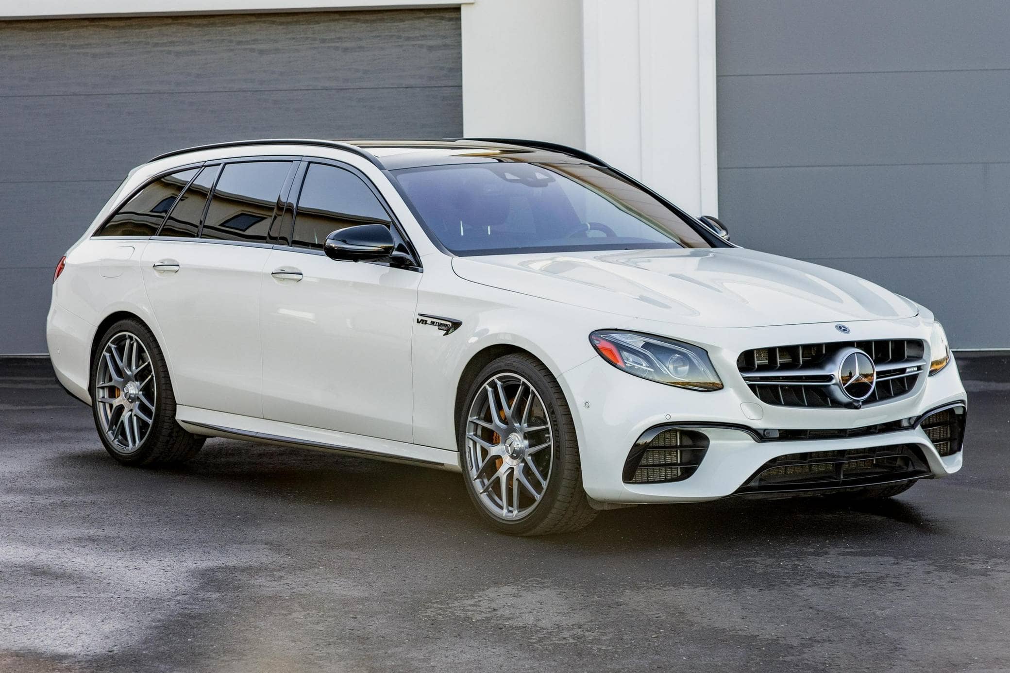 white-e63-wagon
