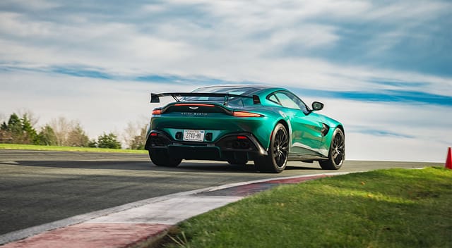 aston-martin-vantage